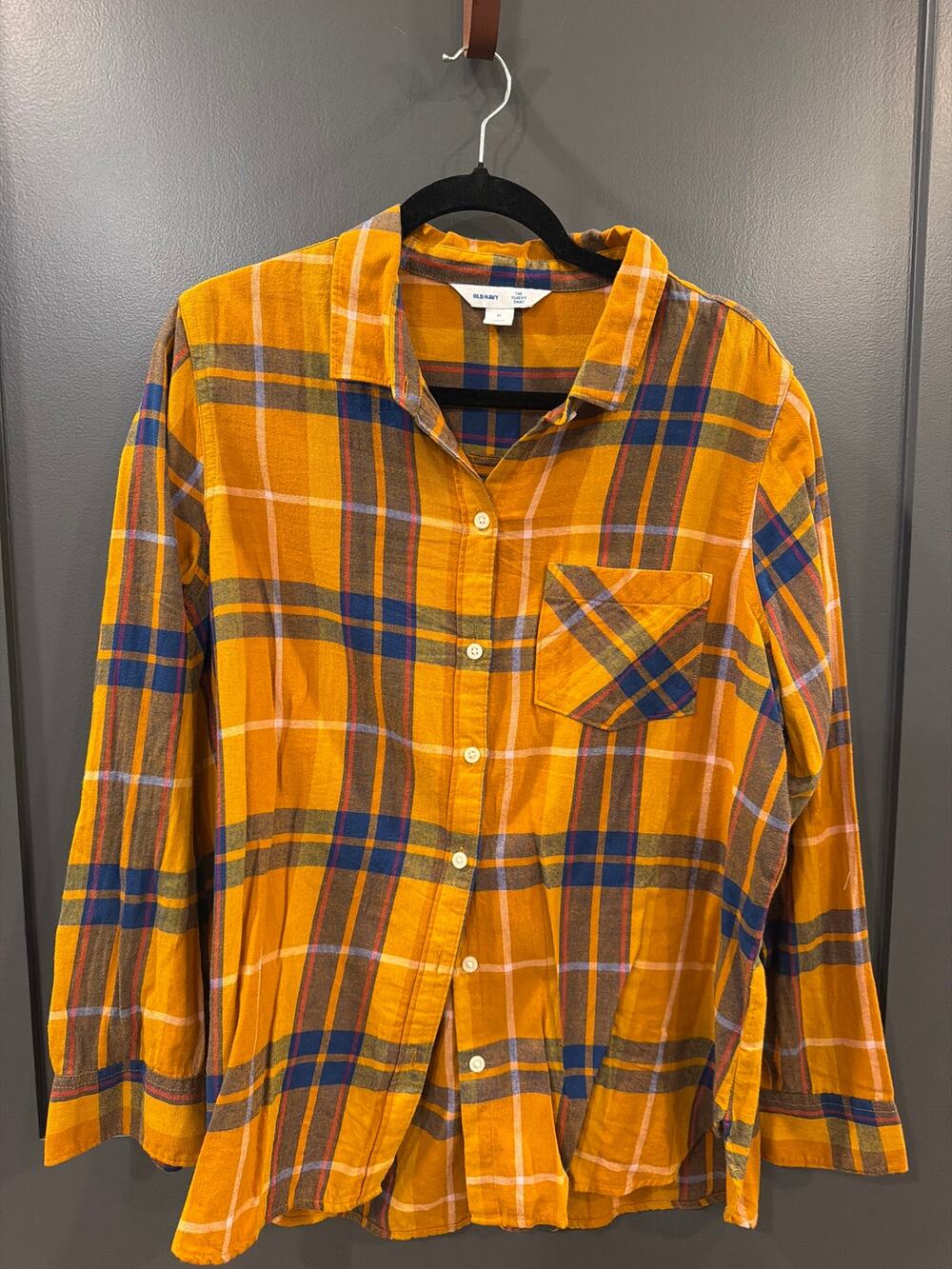 Old Navy Women's Orange and Blue Shirt